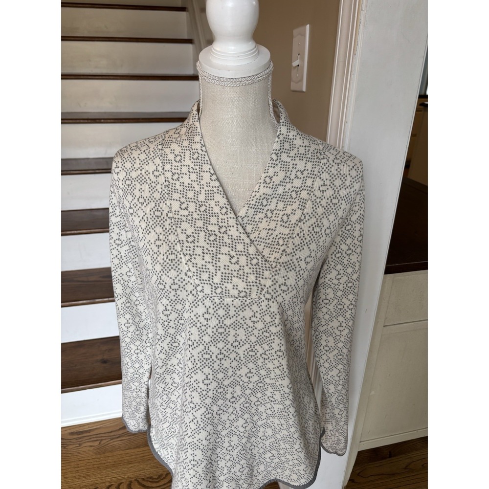 Eddie Bauer Sweater Women's Cream Gray‎  V-Neck Pullover Top Soft Size Large